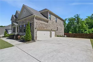 5911 Ashley Falls Ln, Flowery Branch, GA 30542 - Photo 9