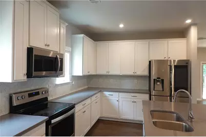2719 Morgan Spring Trail, Buford, GA 30519 - Photo 9