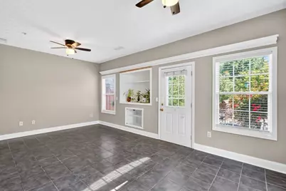 128 Creekwood Drive, Woodstock, GA 30188 - Photo 9