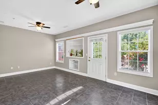 128 Creekwood Dr, Woodstock, GA 30188 - Photo 9