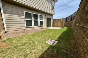 1598 Gardner Park Dr, Lawrenceville, GA 30043 - Photo 3