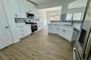 1598 Gardner Park Dr, Lawrenceville, GA 30043 - Photo 11
