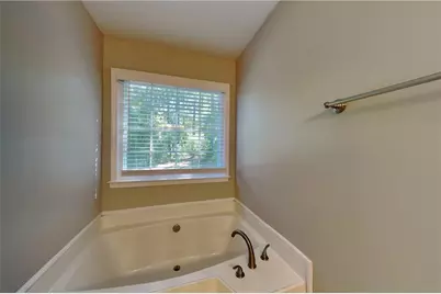 122 Sherwood Forest Drive, Douglasville, GA 30134 - Photo 7