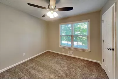 122 Sherwood Forest Drive, Douglasville, GA 30134 - Photo 11
