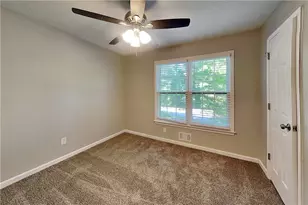 122 Sherwood Forest Dr, Douglasville, GA 30134 - Photo 11