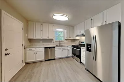122 Sherwood Forest Drive, Douglasville, GA 30134 - Photo 3