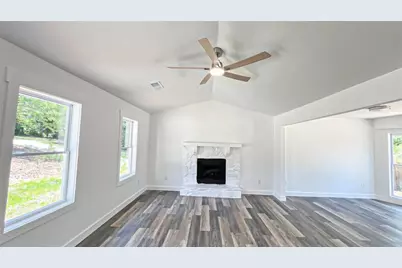 4084 Dollar Circle, Suwanee, GA 30024 - Photo 9