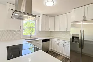 4084 Dollar Cir, Suwanee, GA 30024 - Photo 13