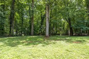 184 Lake Somerset Dr NW, Marietta, GA 30064 - Photo 41