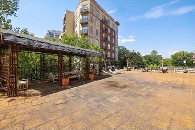 2285 Peachtree Road NE #404, Atlanta, GA 30309 - Photo 9