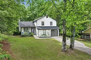 1001 Forest Park Ln, Suwanee, GA 30024 - Photo 29