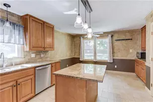 6564 Parkside Way, Tucker, GA 30084 - Photo 13