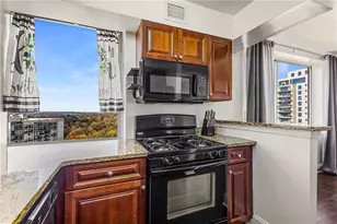 2479 Peachtree Rd NE, Atlanta, GA 30305 - Photo 23