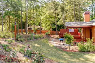115 Sourwood Dr, Mansfield, GA 30055 - Photo 9