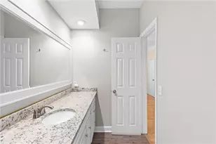 3777 Peachtree Road NE, Atlanta, GA 30319 - Photo 23