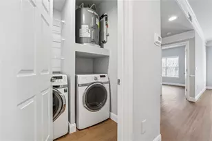 2700 Pine Tree Road NE, Atlanta, GA 30324 - Photo 23