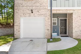 7041 Livia Pt, Riverdale, GA 30296 - Photo 3