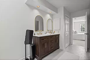 994 Coach House Dr, Tucker, GA 30084 - Photo 11