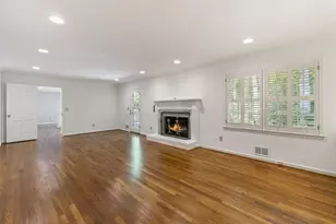 6770 River Springs Ln, Atlanta, GA 30328 - Photo 17