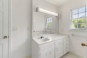 6770 River Springs Ln, Atlanta, GA 30328 - Photo 23