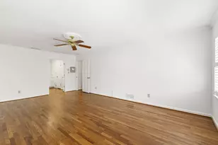 6770 River Springs Ln, Atlanta, GA 30328 - Photo 27