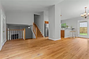 2771 Royal Bluff, Decatur, GA 30030 - Photo 9