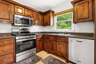1631 Rose Garden Ln, Loganville, GA 30052 - Photo 7