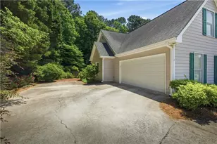 2211 Flowering Dr, Grayson, GA 30017 - Photo 35