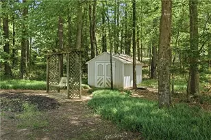 2211 Flowering Dr, Grayson, GA 30017 - Photo 41