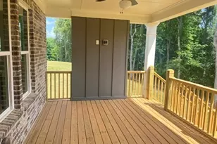 240 Wilbanks St, Buford, GA 30518 - Photo 21