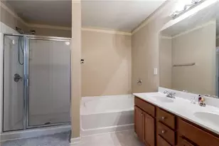 940 Pierce Ivy Ct, Lawrenceville, GA 30043 - Photo 9
