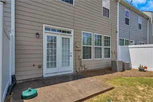 940 Pierce Ivy Ct, Lawrenceville, GA 30043 - Photo 13