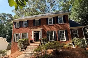 153 Lakeside Dr, Kennesaw, GA 30144 - Photo 1