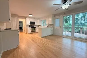 153 Lakeside Dr, Kennesaw, GA 30144 - Photo 13