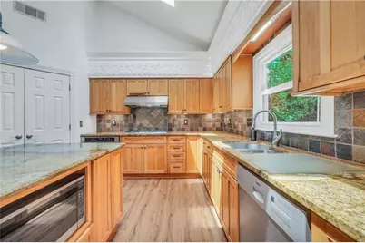 1010 Little River Way, Alpharetta, GA 30004 - Photo 13