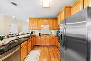 398 Vista Lake Dr, Suwanee, GA 30024 - Photo 15