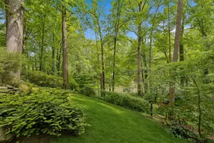 4659 Tall Pines Dr NW, Atlanta, GA 30327 - Photo 11