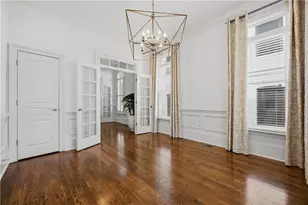 574 E Ave NE, Atlanta, GA 30312 - Photo 9