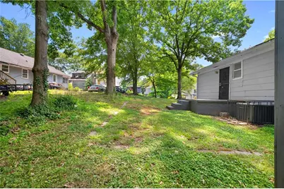 1869 Spring Avenue NW, Atlanta, GA 30318 - Photo 17