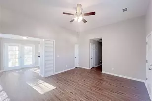 4932 Sunny Ridge Ct, Flowery Branch, GA 30542 - Photo 5