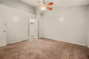 5670 Wells Cir, Stone Mountain, GA 30087 - Photo 17