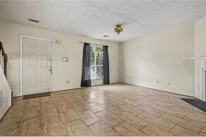 5670 Wells Circle, Stone Mountain, GA 30087 - Photo 5