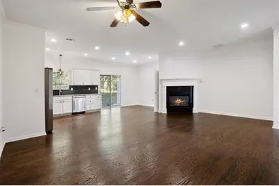 2401 Heritage Park Circle NW #14, Kennesaw, GA 30144 - Photo 11