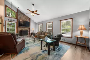 2974 Caldwell Cir, Suwanee, GA 30024 - Photo 7