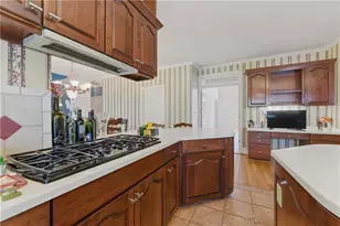 12 Vickwood Ct, Marietta, GA 30068 - Photo 11