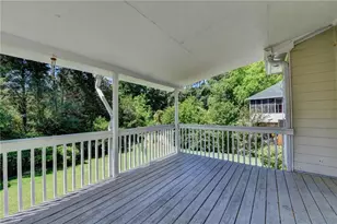 5690 Martin Grove Dr NW, Lilburn, GA 30047 - Photo 31