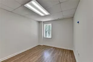 5690 Martin Grove Dr NW, Lilburn, GA 30047 - Photo 23