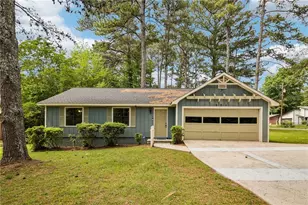 621 Maple Dr, Riverdale, GA 30274 - Photo 1