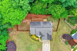 2172 Woodbriar Dr, Buford, GA 30518 - Photo 3
