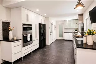 2822 Cartwright Dr, Decatur, GA 30033 - Photo 11